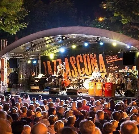 Residenza Golf Parco By Fewotessin Apartment