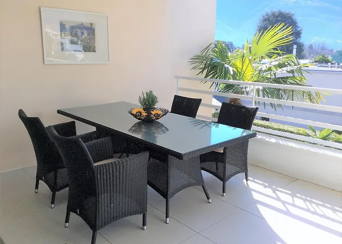 アパート Residenza Golf Parco By Fewotessin