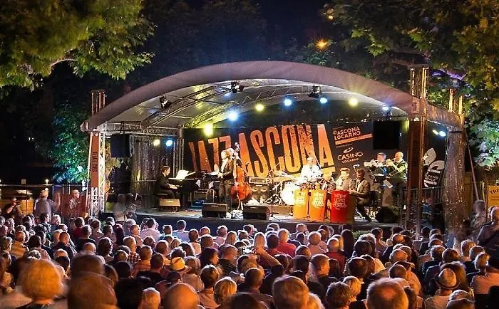 Residenza Golf Parco By Fewotessin アパート